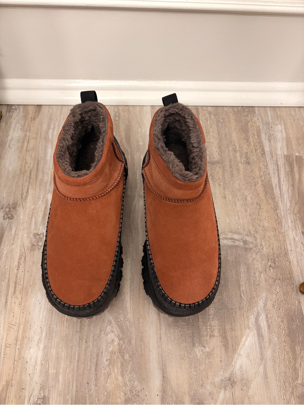 Ugg- Men Venture Daze U Mini Boots